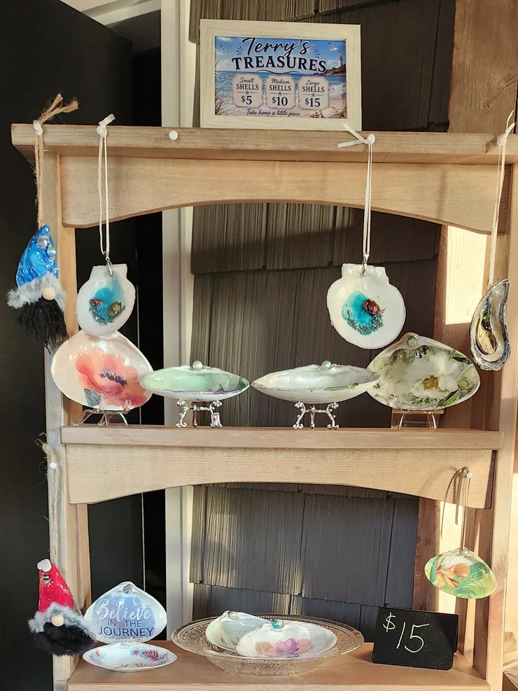 Terry's Treasures decorated shells on the store shelves